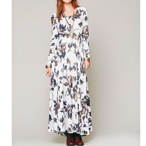 🎉Host Pick🎉 Free People First Kiss Maxi Dress - Like New